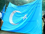 7.12東トルキスタンの国旗.jpg